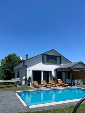 Villa akça